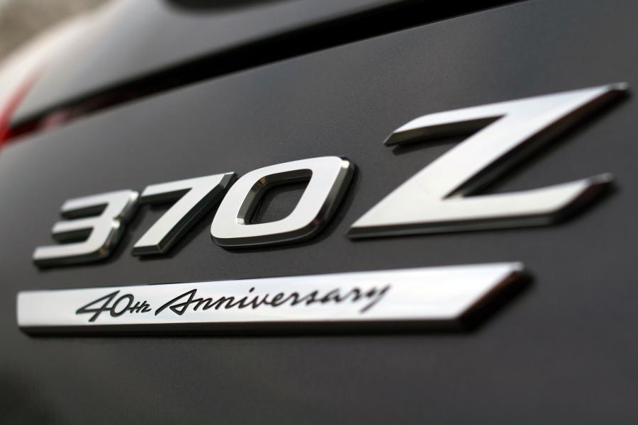  Nissan 370Z Black Edition 2010 года  (UK) (фото 3 из 11)